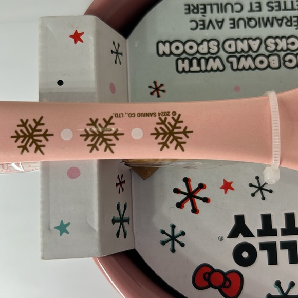 Sanrio Pink Dinnerware Set with Spoon - Picture 7 of 10